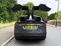 TESLA MODEL X