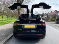 TESLA MODEL X