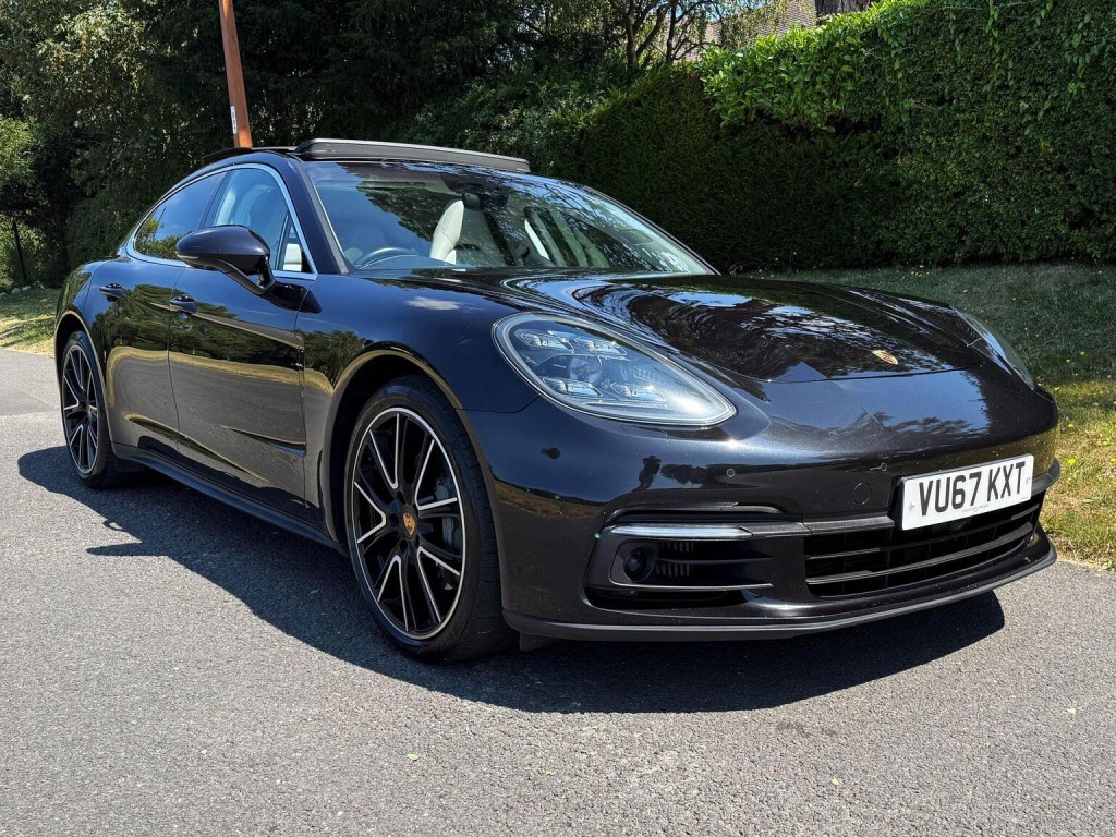 2017 Porsche Panamera